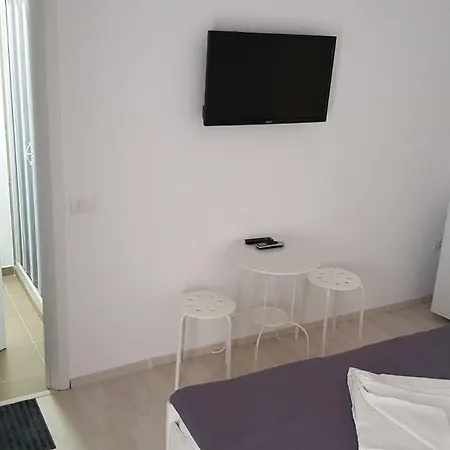 Raelma Guest house